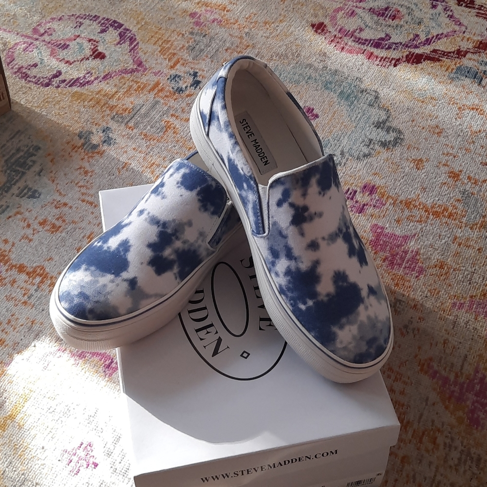 Steve Madden Tie Dye sneaker